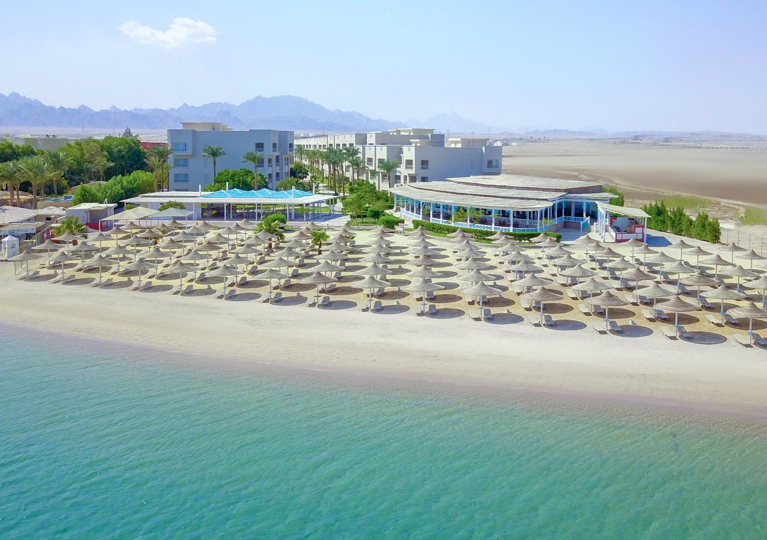 Hotel with all-inclusive - Jaz Soma Beach